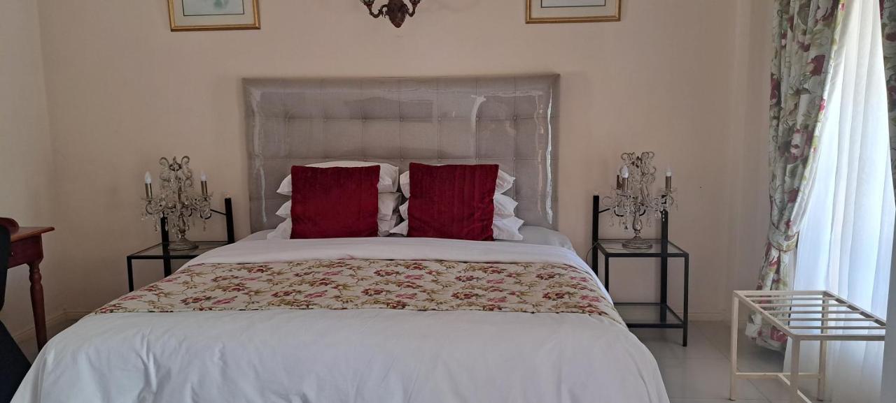 Blue Diamond Lodge & Spa Springbok Esterno foto