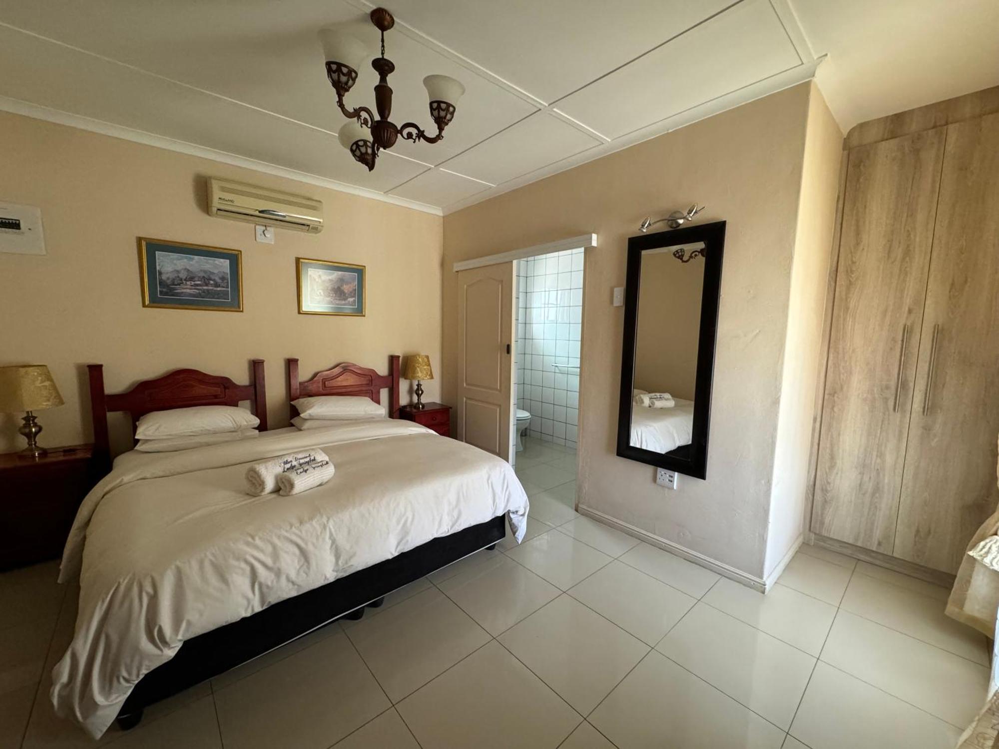 Blue Diamond Lodge & Spa Springbok Esterno foto