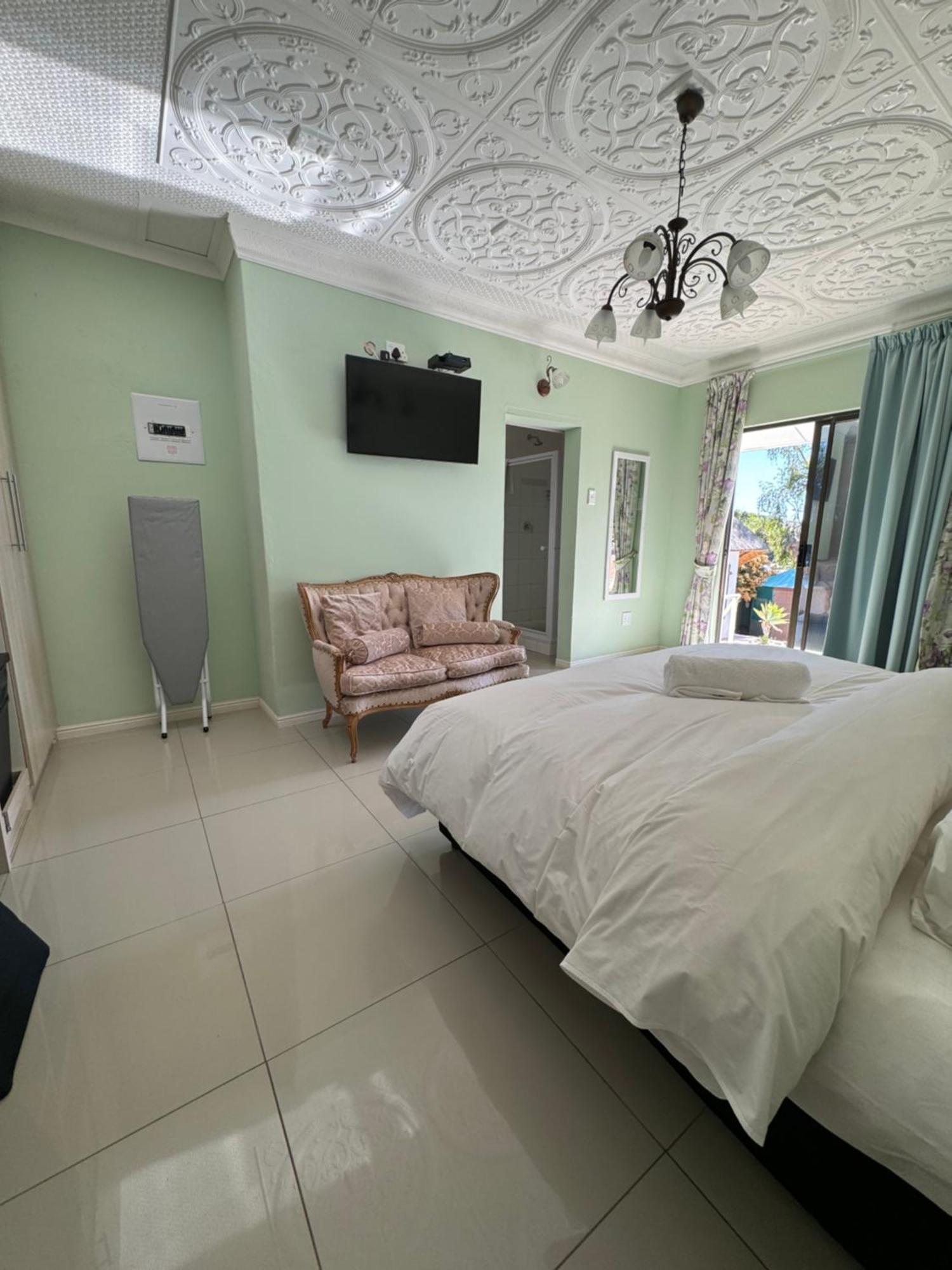 Blue Diamond Lodge & Spa Springbok Esterno foto